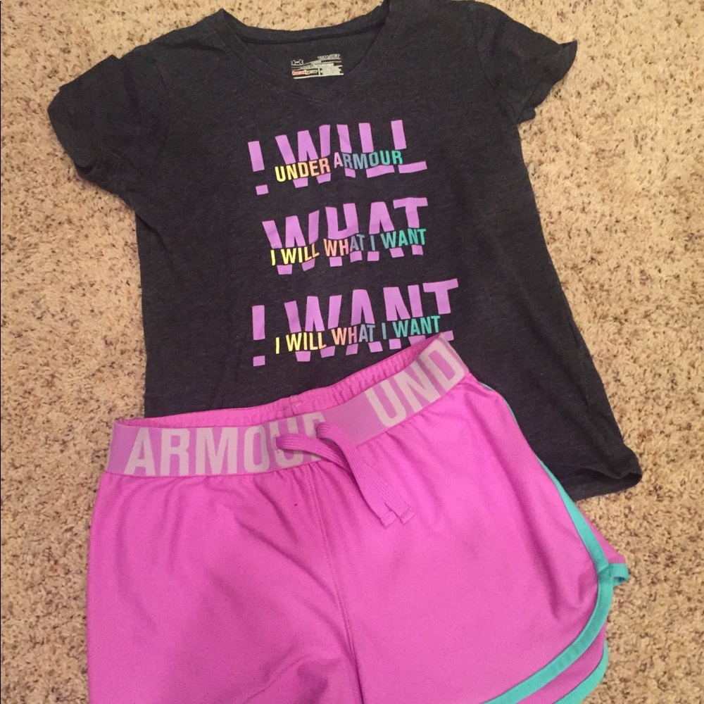 Under Armour girls Short Set!